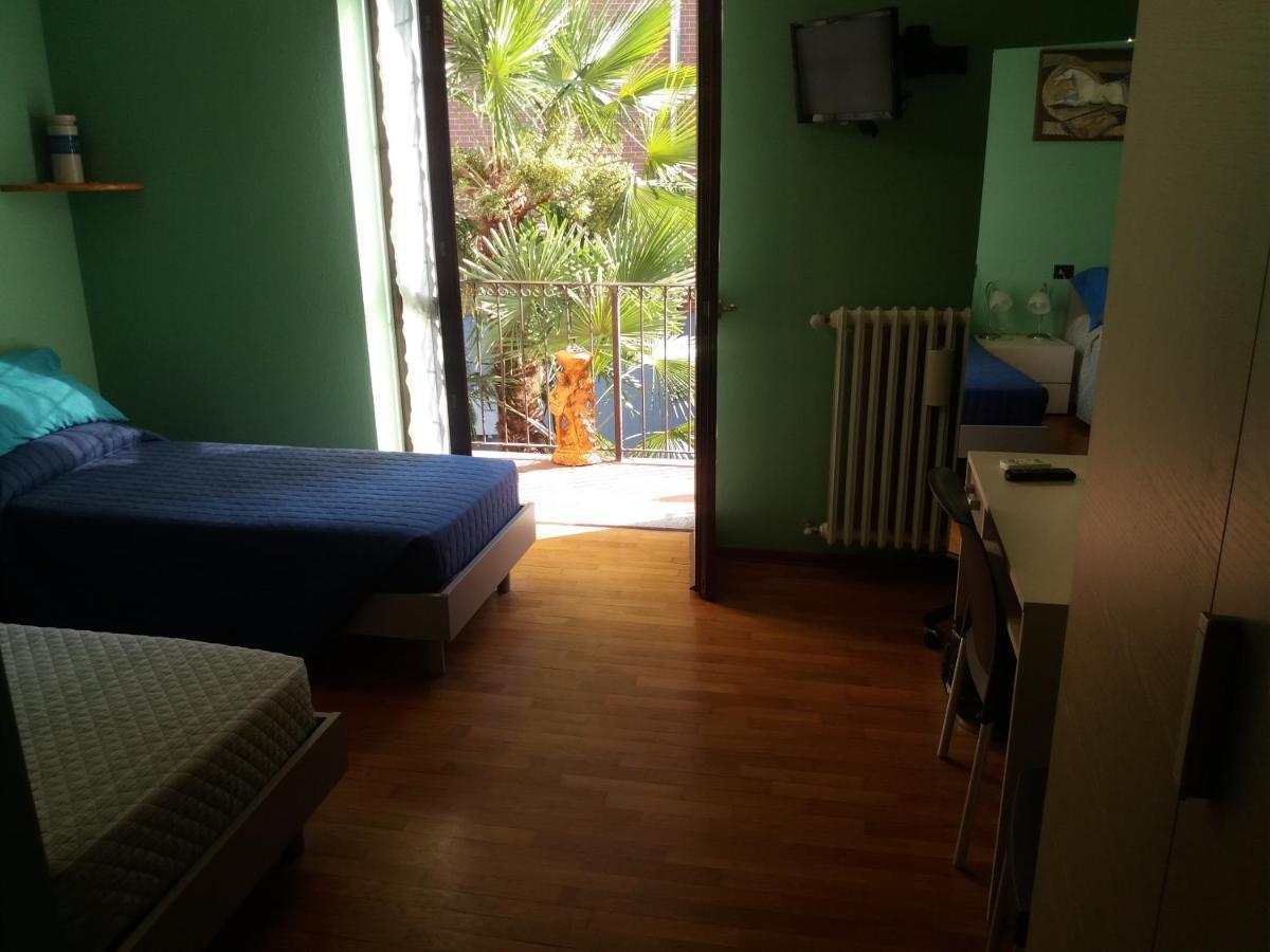 I Pini B&B Castagnito Extérieur photo